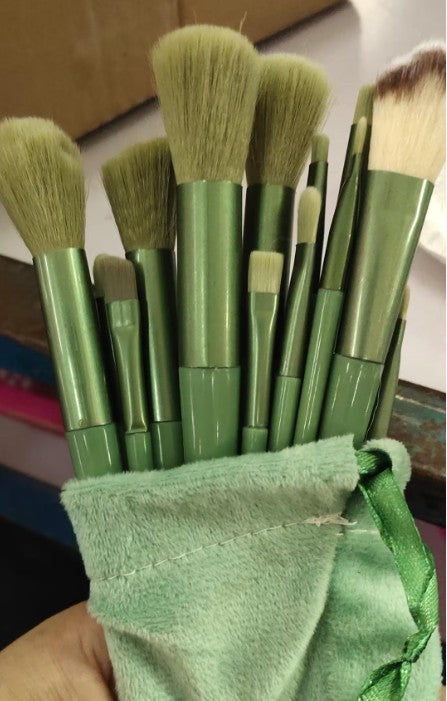 13Pcs Synthetic Fiber Makeup Brush Set in multiple colors